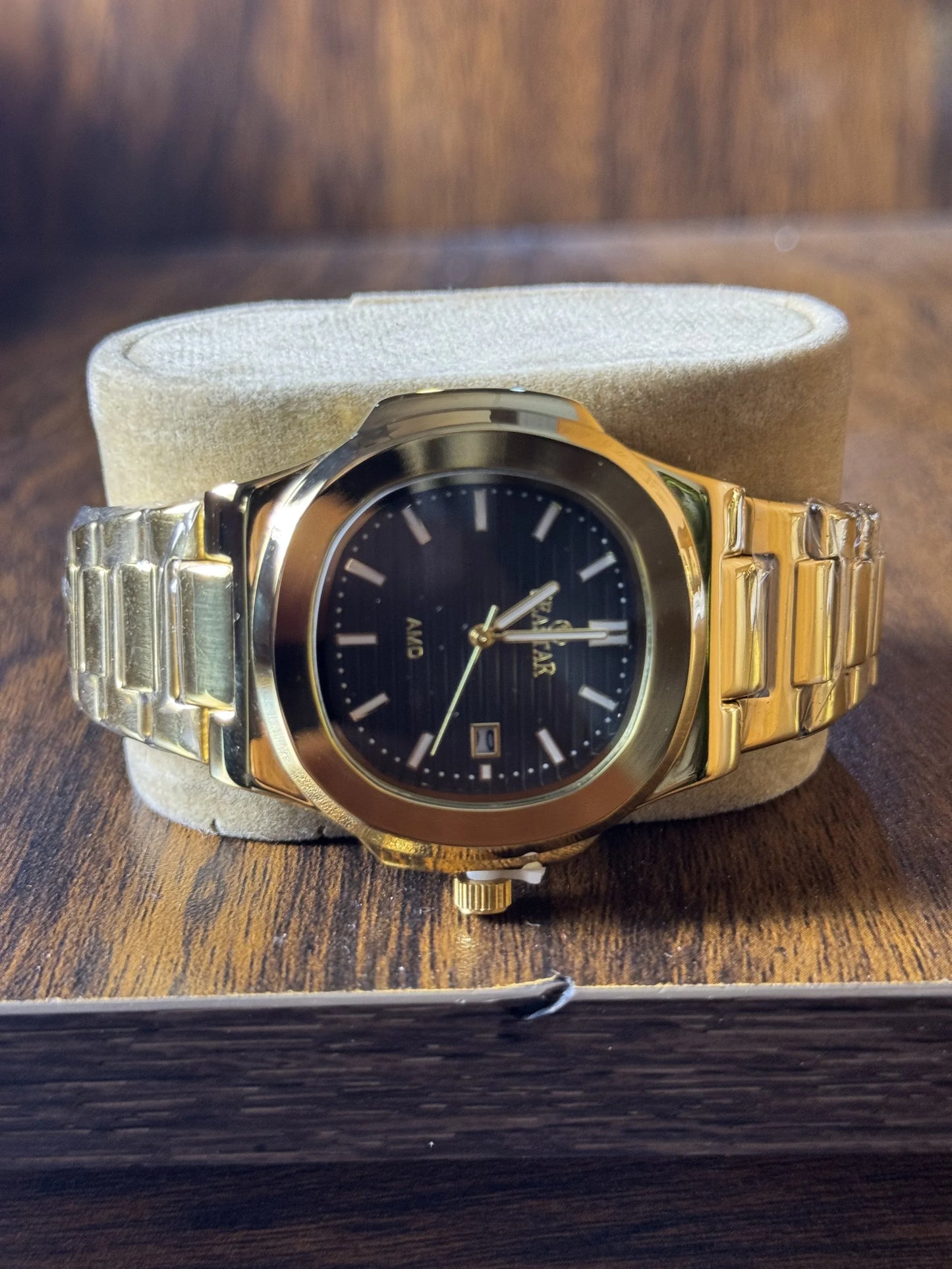 Stainless Steel Band Wrist Watch For Men