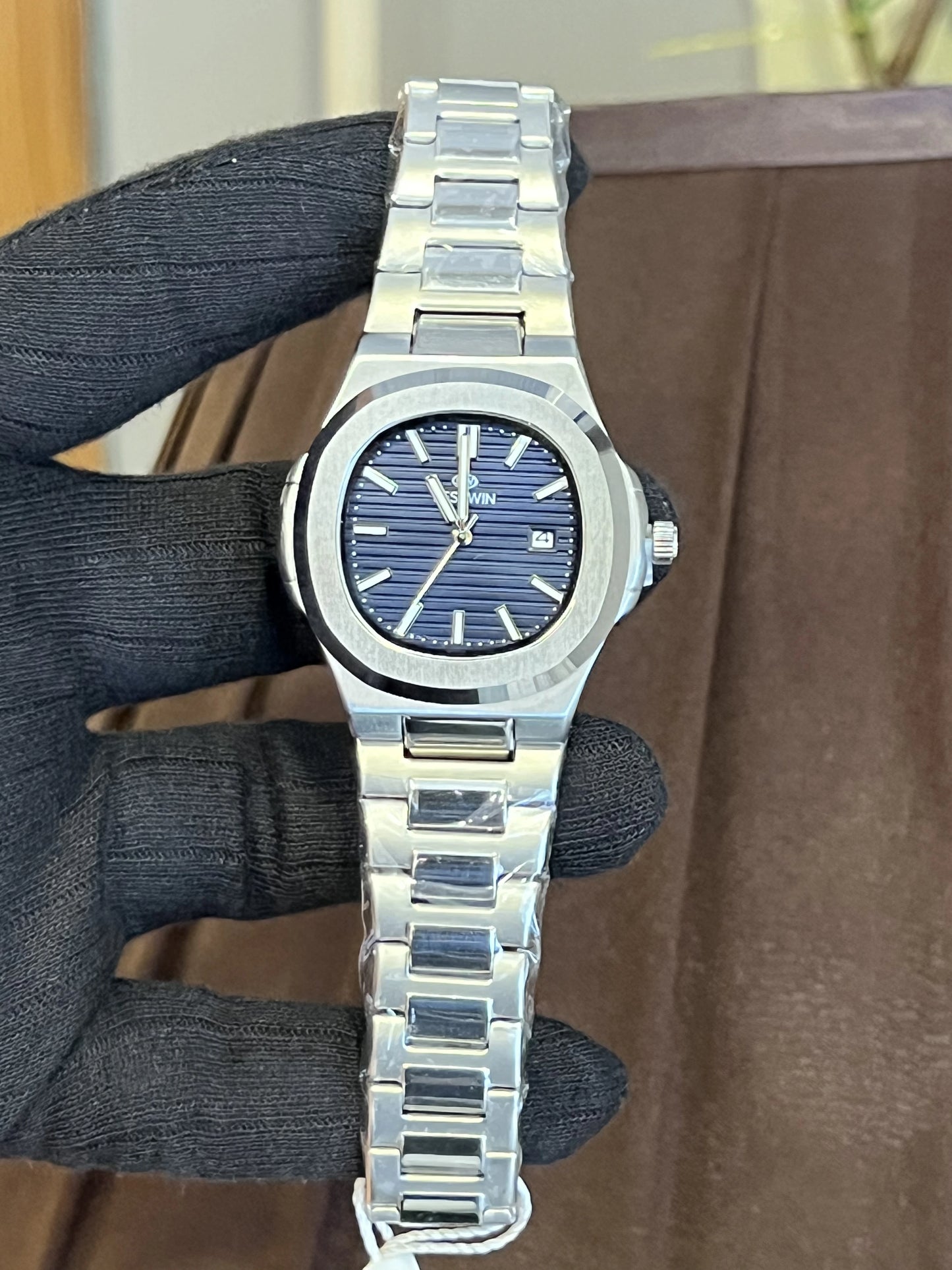 Premium Seastar Silver Chain Watch | With Classical Date Adjuster